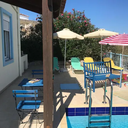 Breathtaking Sea And Mountain Views With Private Pool, Peace Full Relaxing With Wifi Near Shops And Restaurants * Kefalas